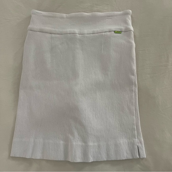 Swing Control: Master Core 18 inch Golf Skort - Picture 2 of 6